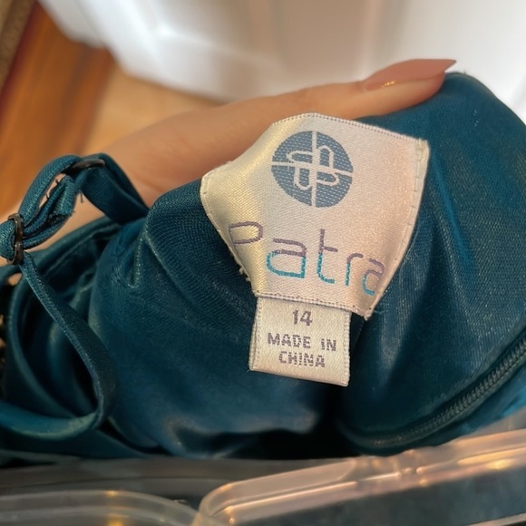 Patra Dress - Picture 5 of 6